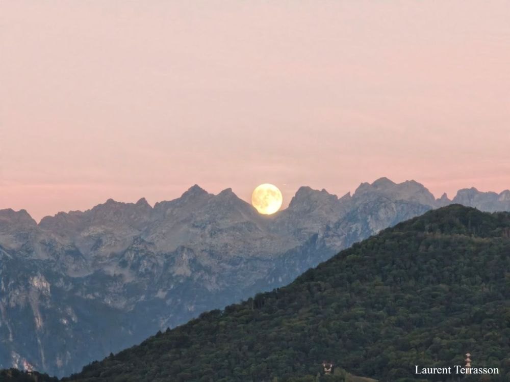 Au clair de la lune TERRASSON
